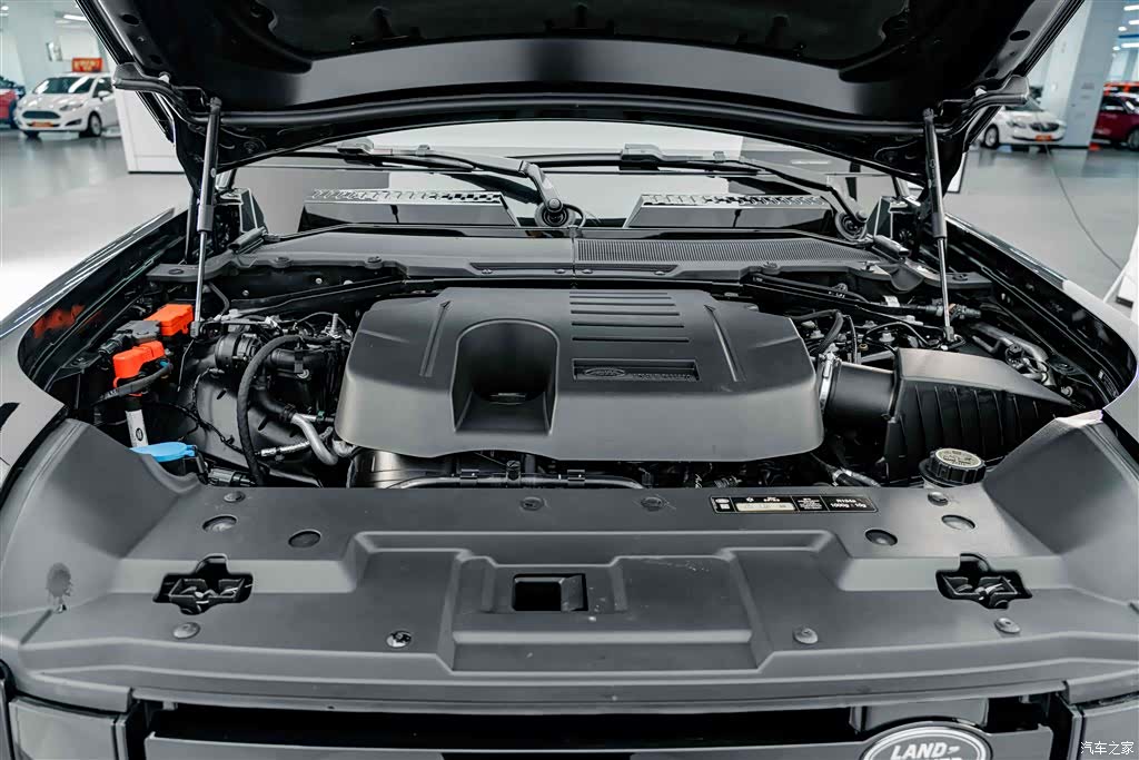 Land Rover Defender, 2024 30