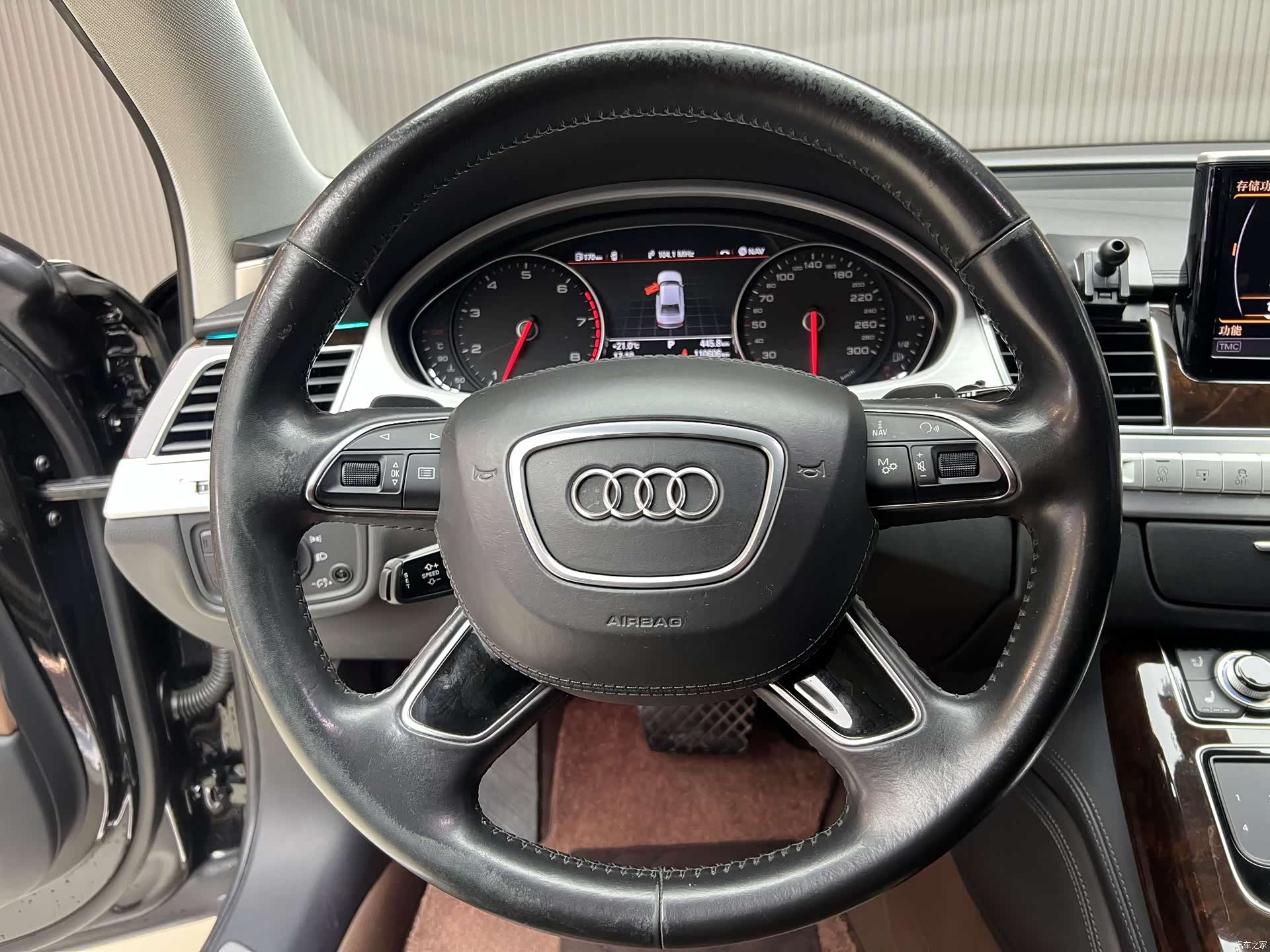 Audi A8L, 2017 9