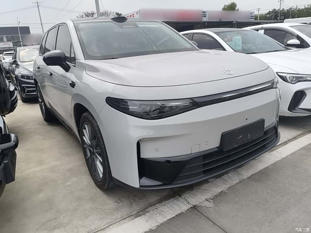 Leapmotor C10, 2025 4