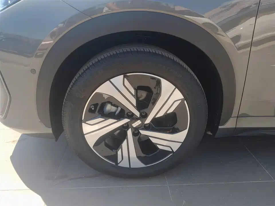 Geely Galaxy Galaxy E5