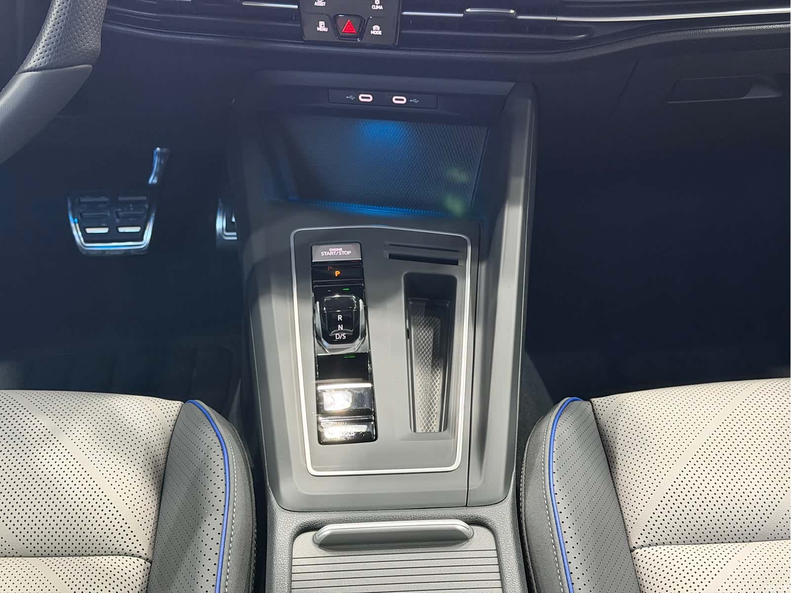 Volkswagen Golf, 2025 21
