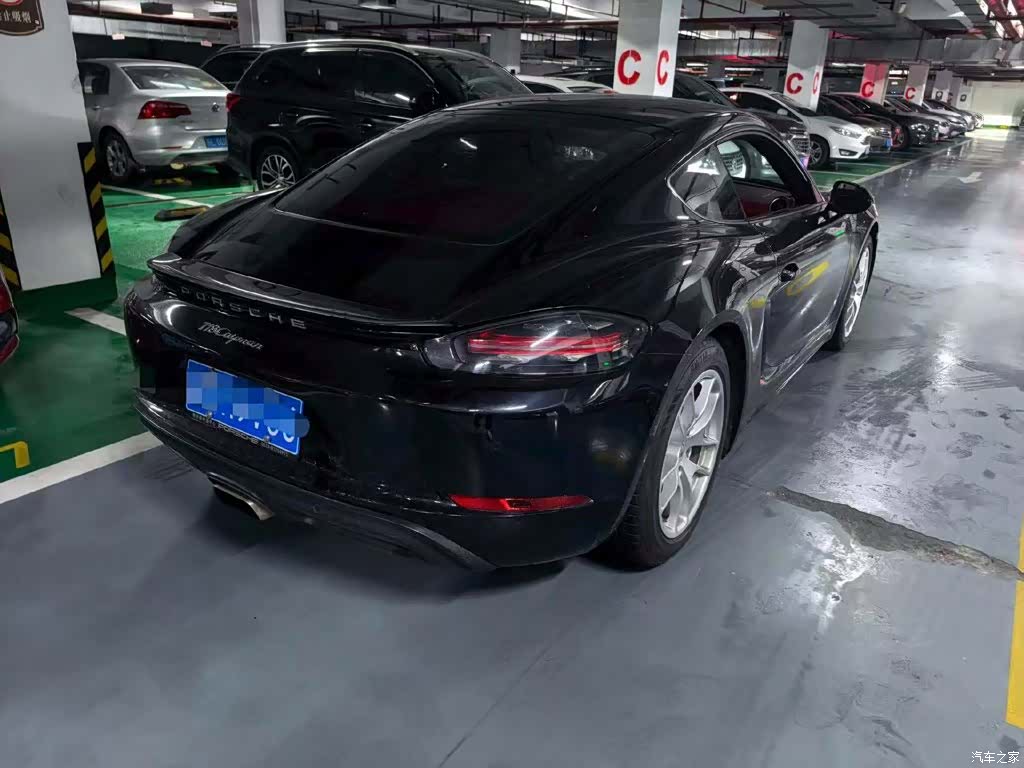 Porsche Cayman, 2019 3
