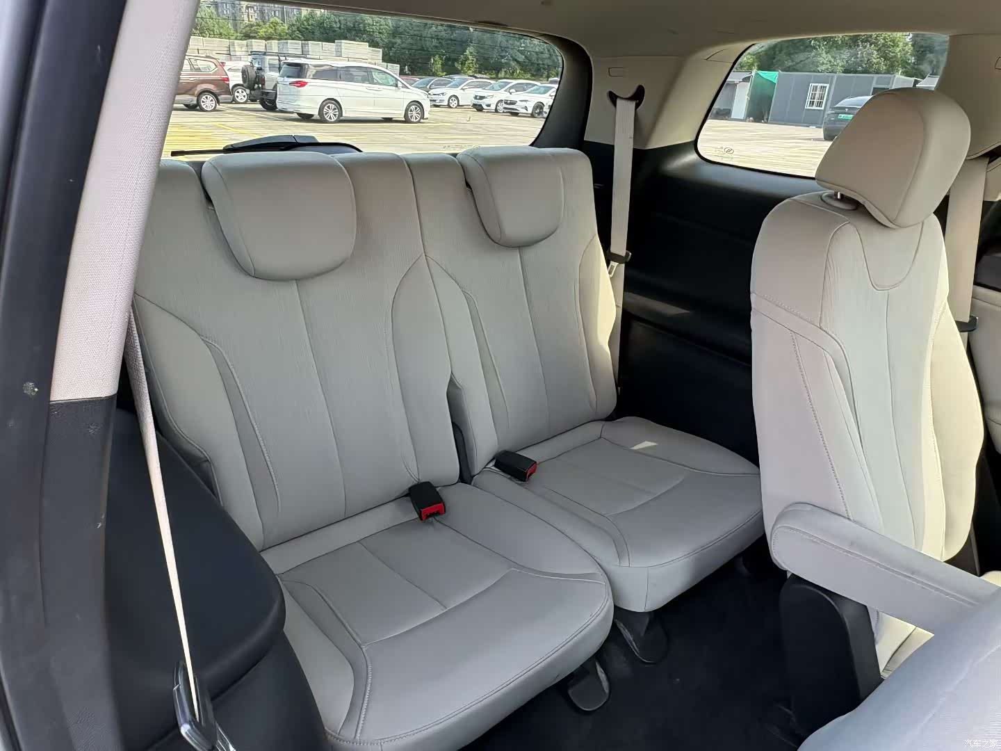 Buick GL6, 2021 9