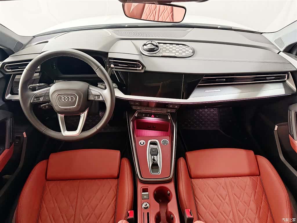 Audi Flying Spur, 2025 10