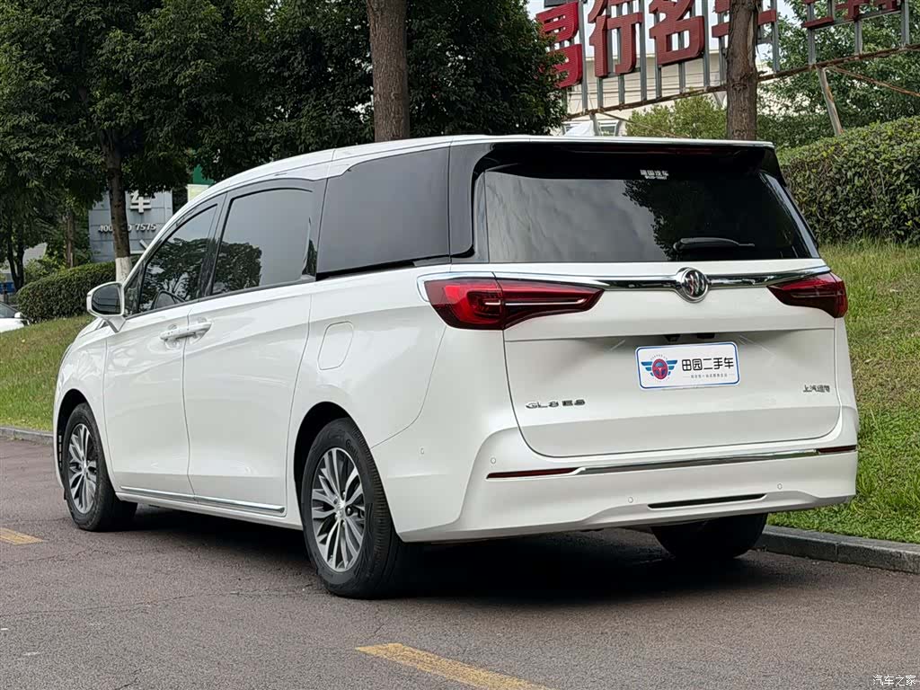 Buick GL8, 2022 4