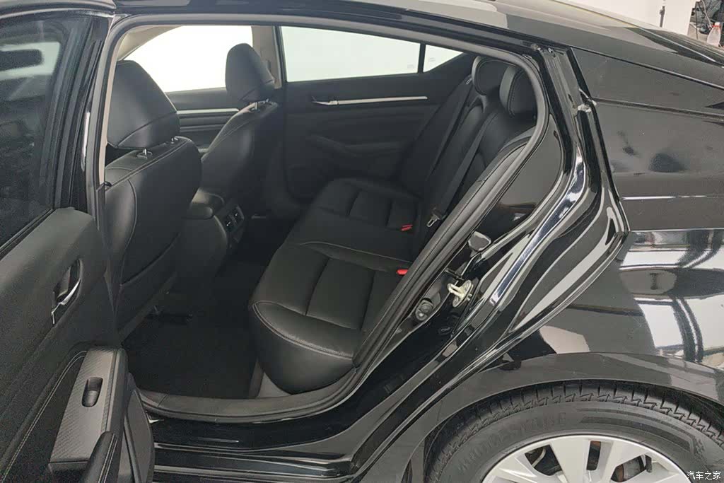 Nissan Teana, 2019 11