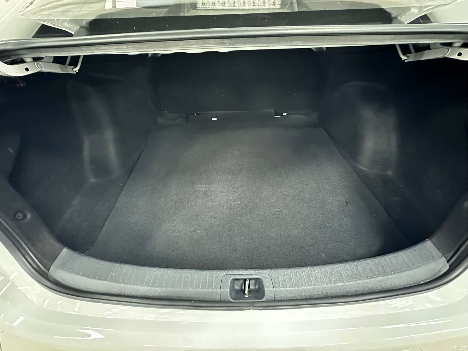 Toyota Corolla, 2023 12