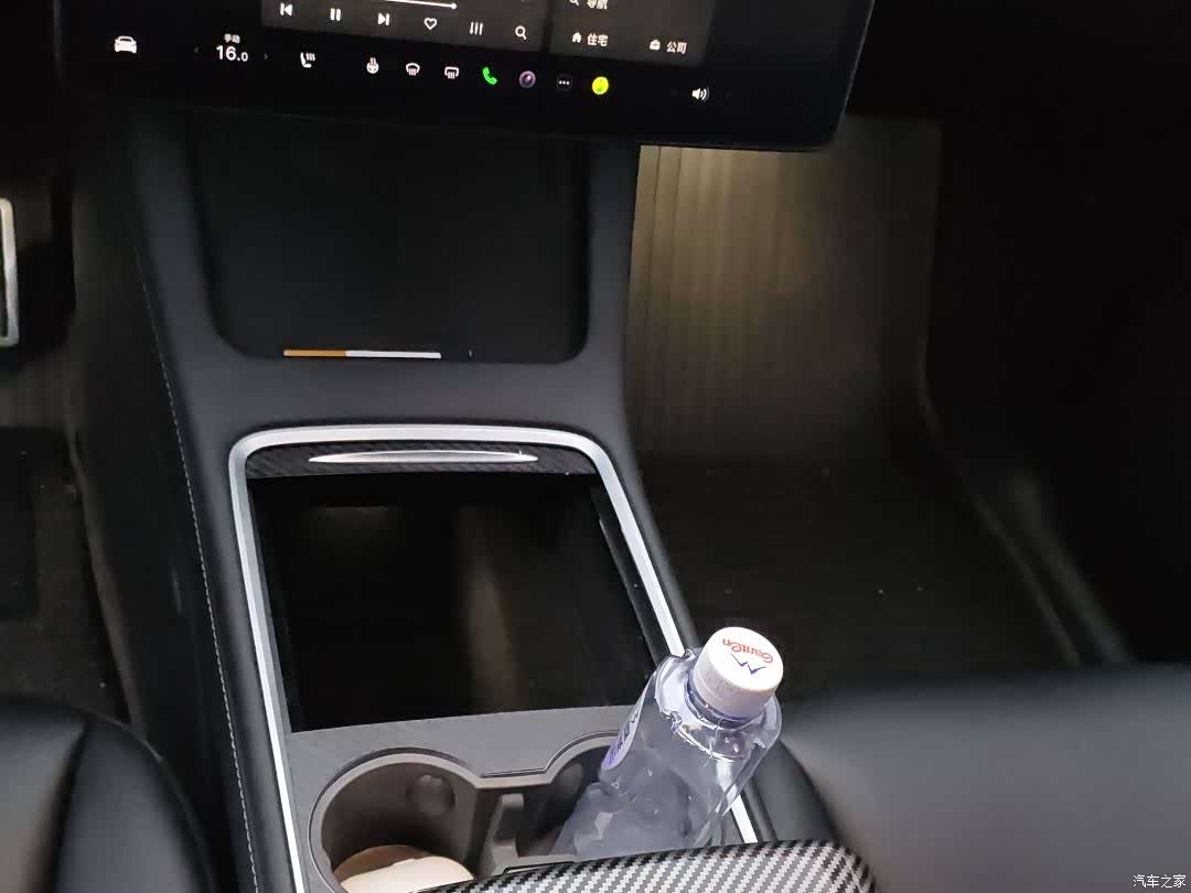Tesla Model Y, 2022 13