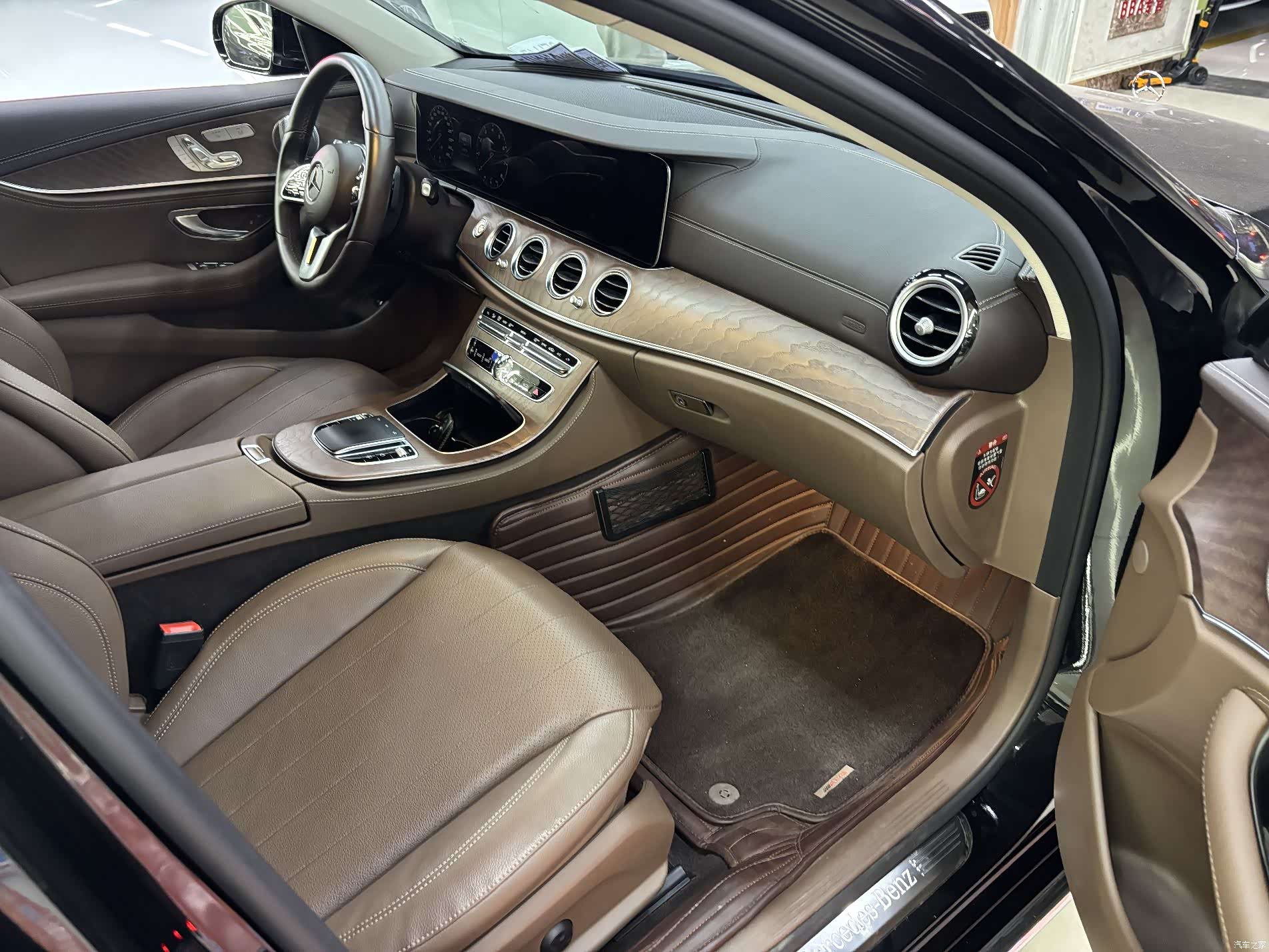 Mercedes-Benz E-Class, 2019 6