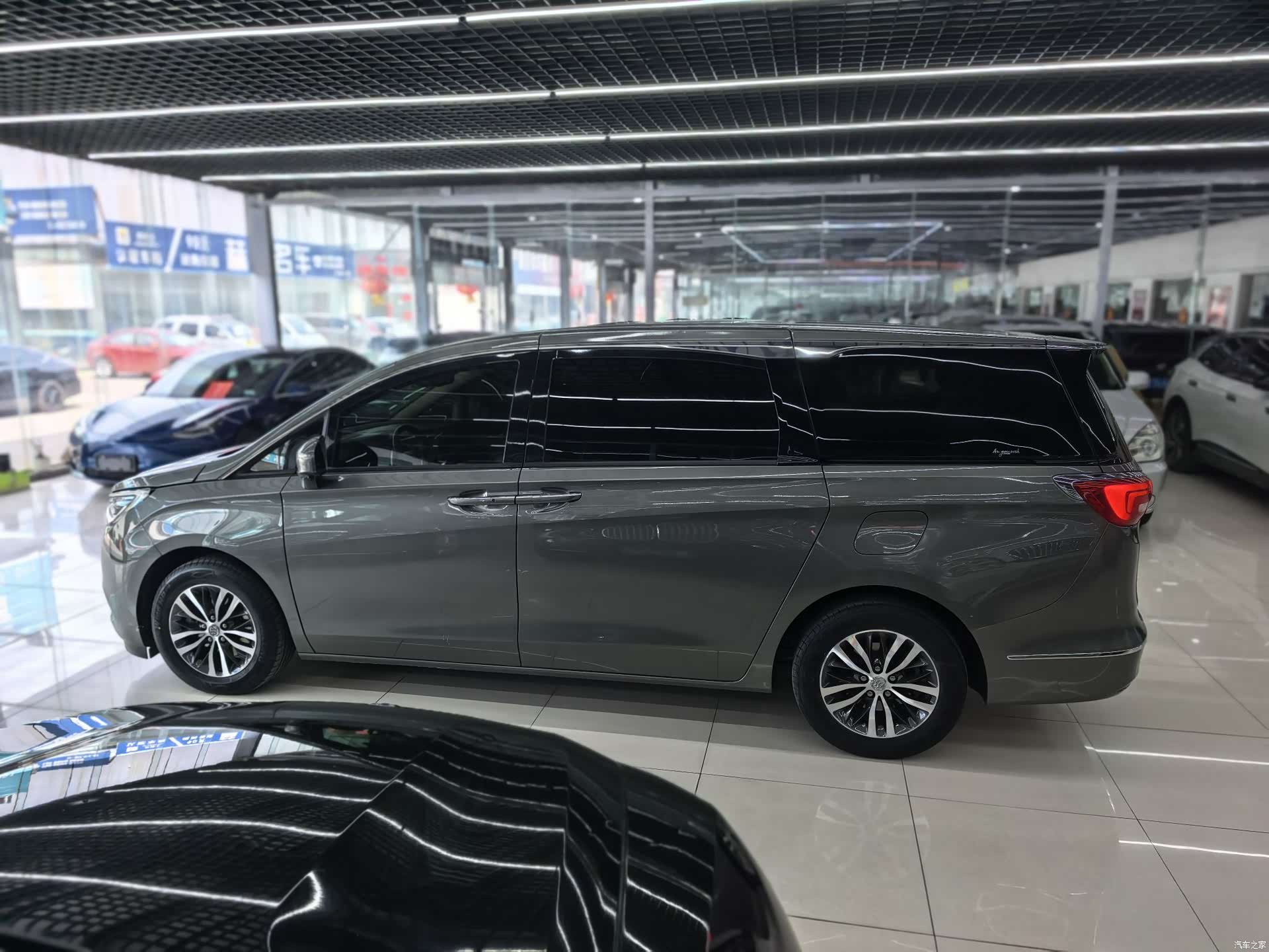 Buick GL8, 2019 2
