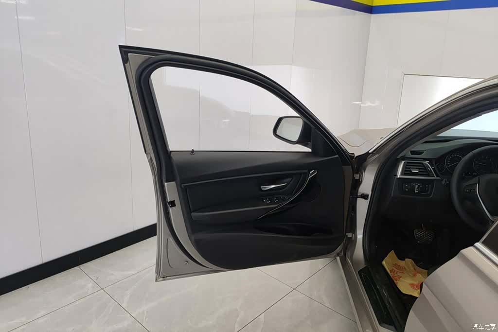 BMW 3 Series, 2017 7