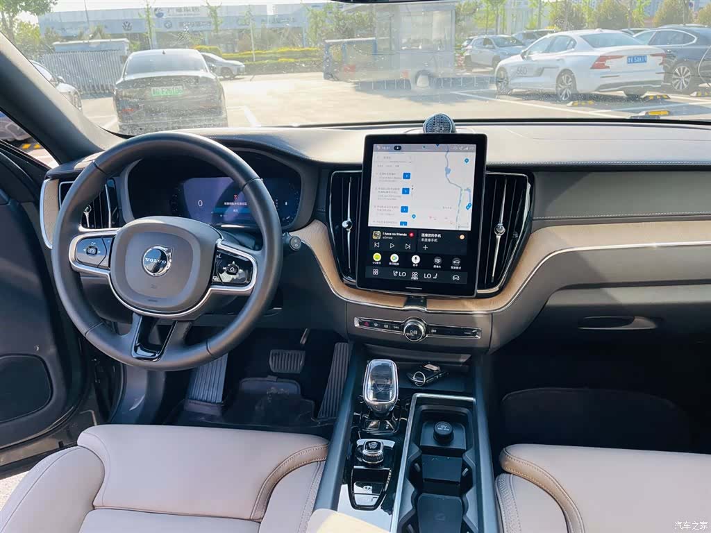 Volvo XC60, 2025 18