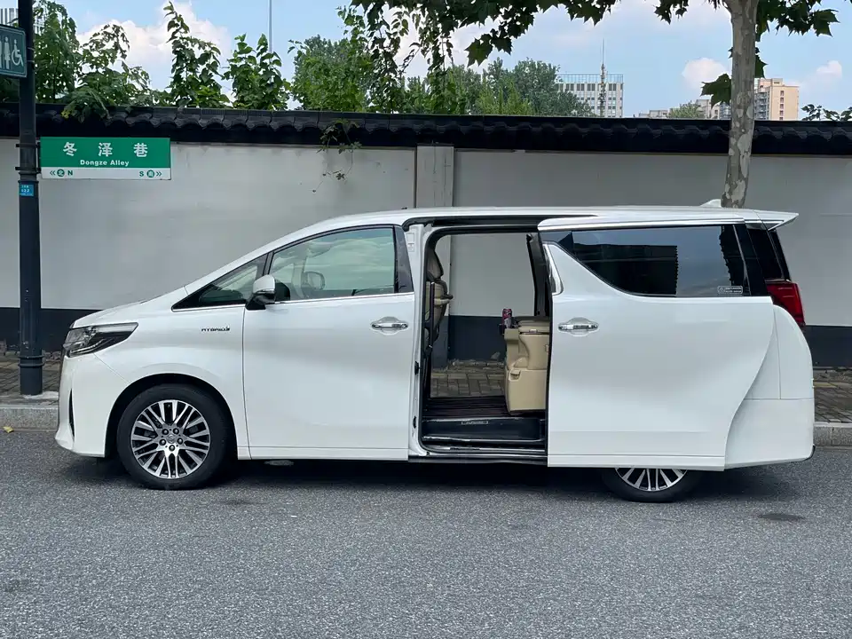 Toyota Elfa Toyota Elfa