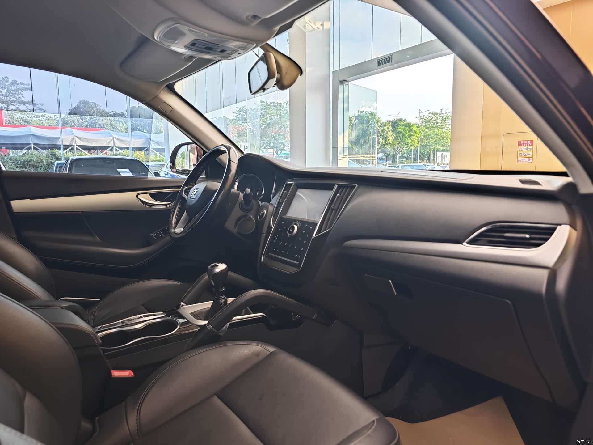 Zotye SR7, 2016 30