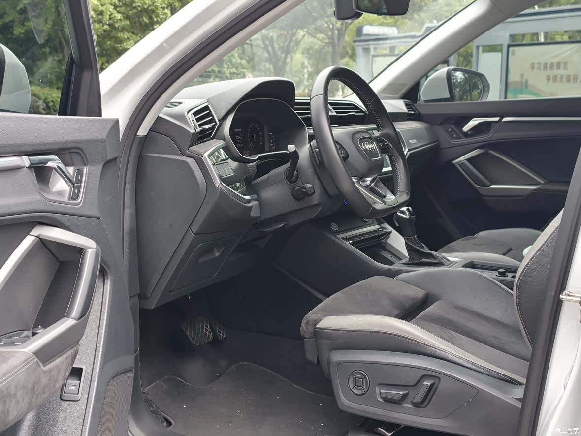 Audi Q3, 2019 12