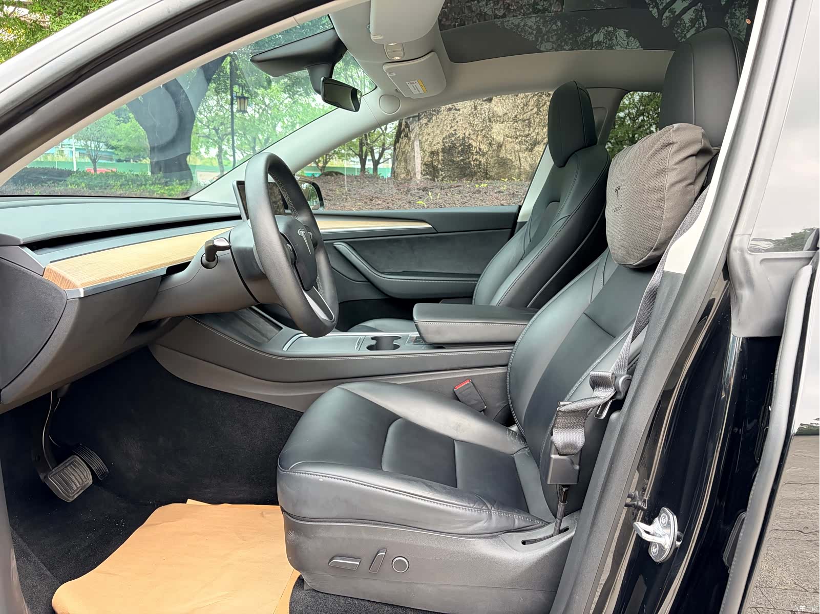 Tesla Model Y, 2021 11