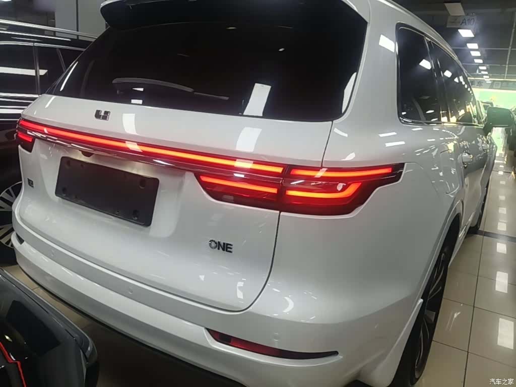 Li Auto ONE, 2022 все фото