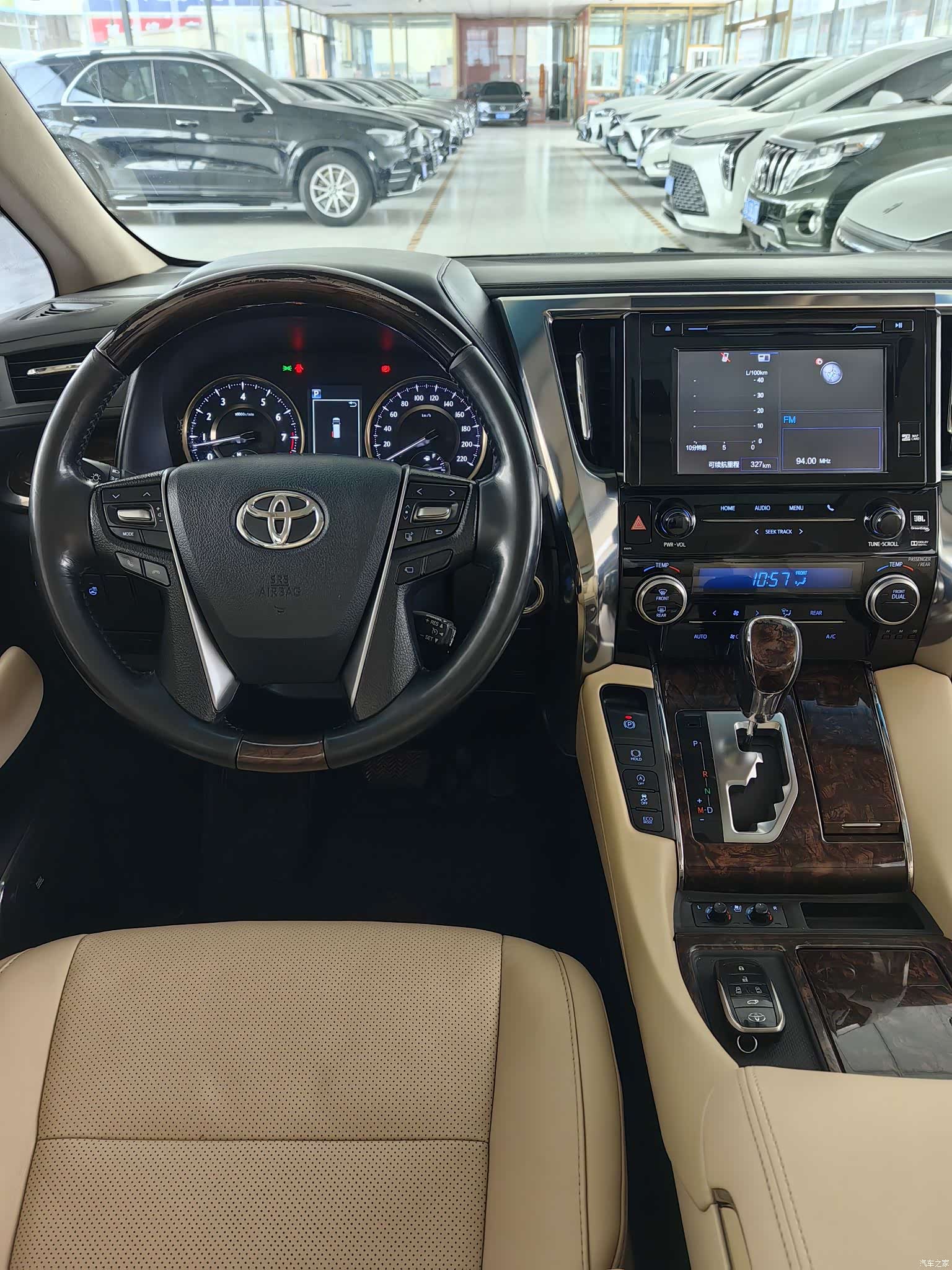 Toyota Alphard, 2018 9