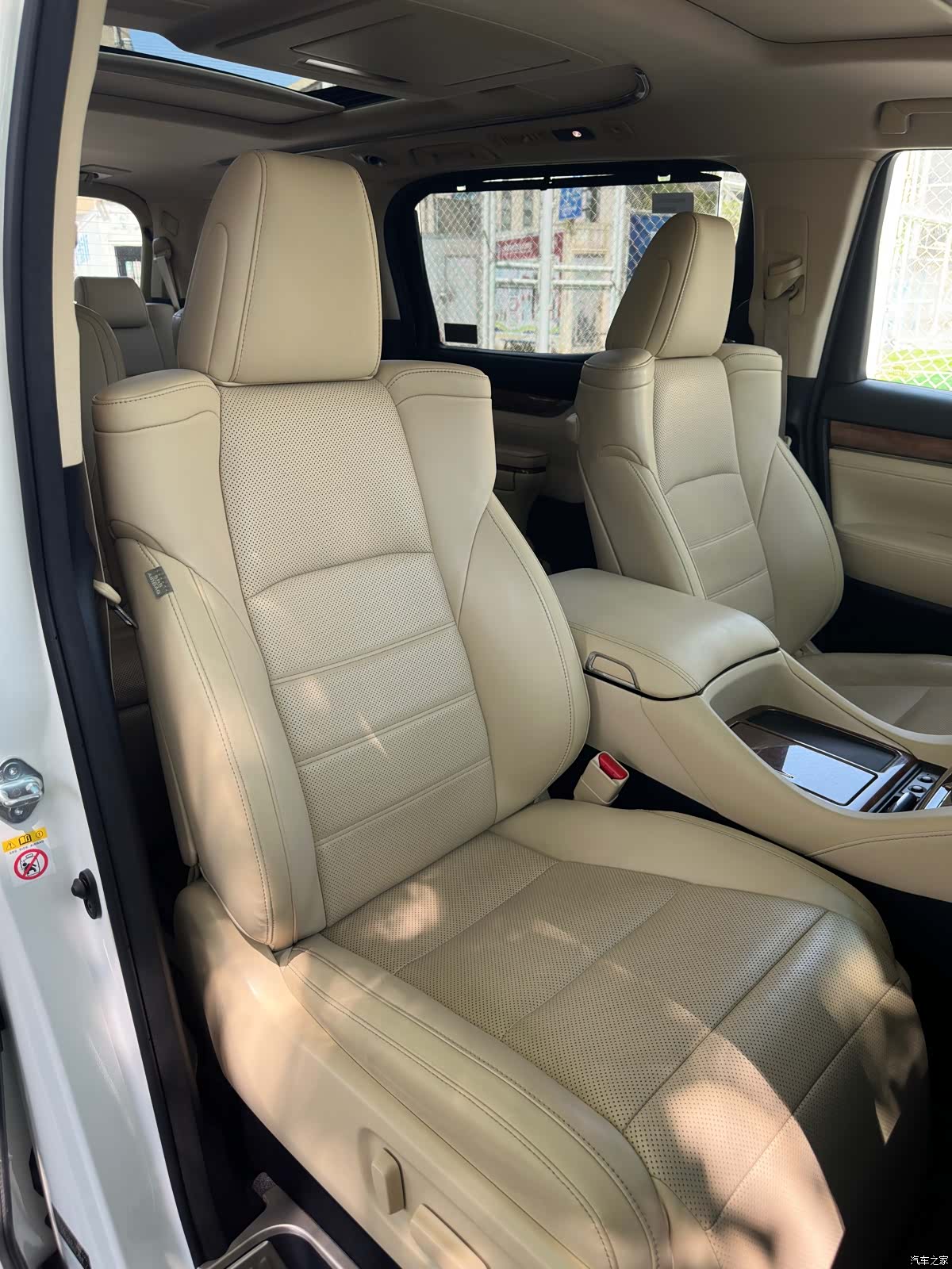 Toyota Alphard, 2017 14
