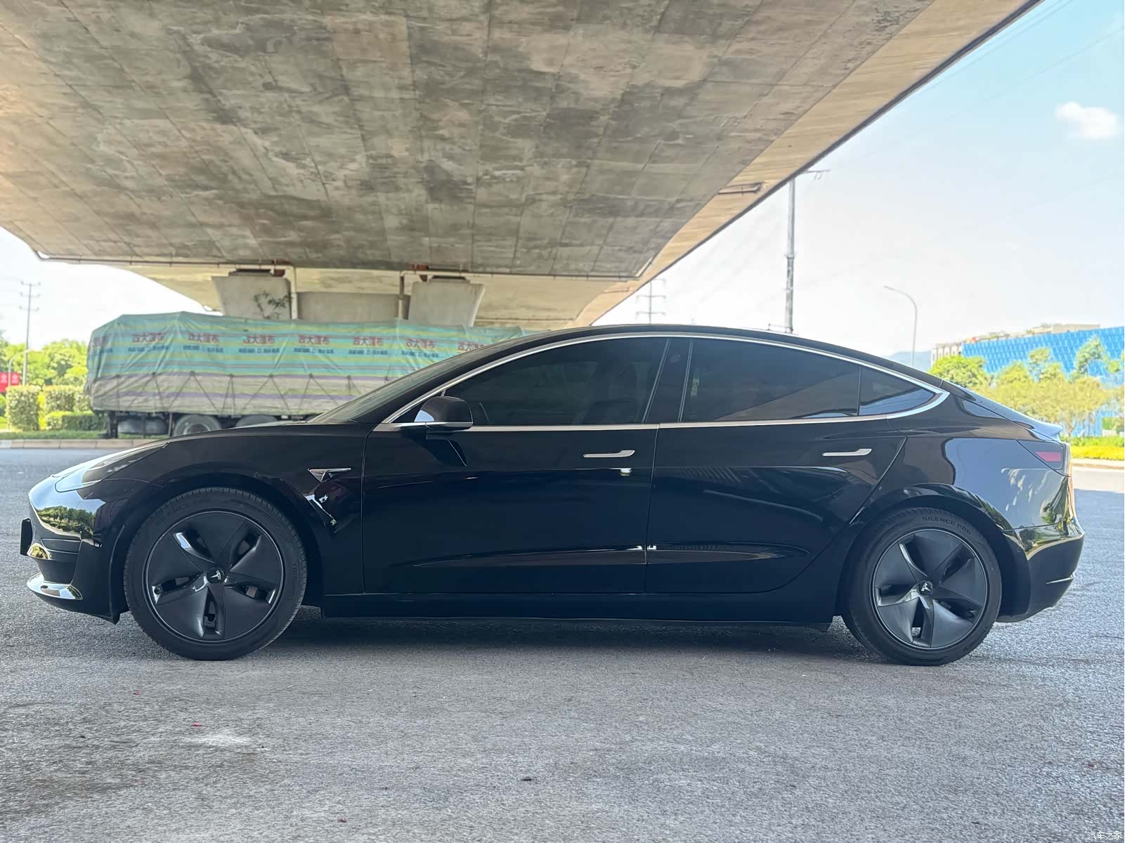 Tesla Model 3, 2020 4