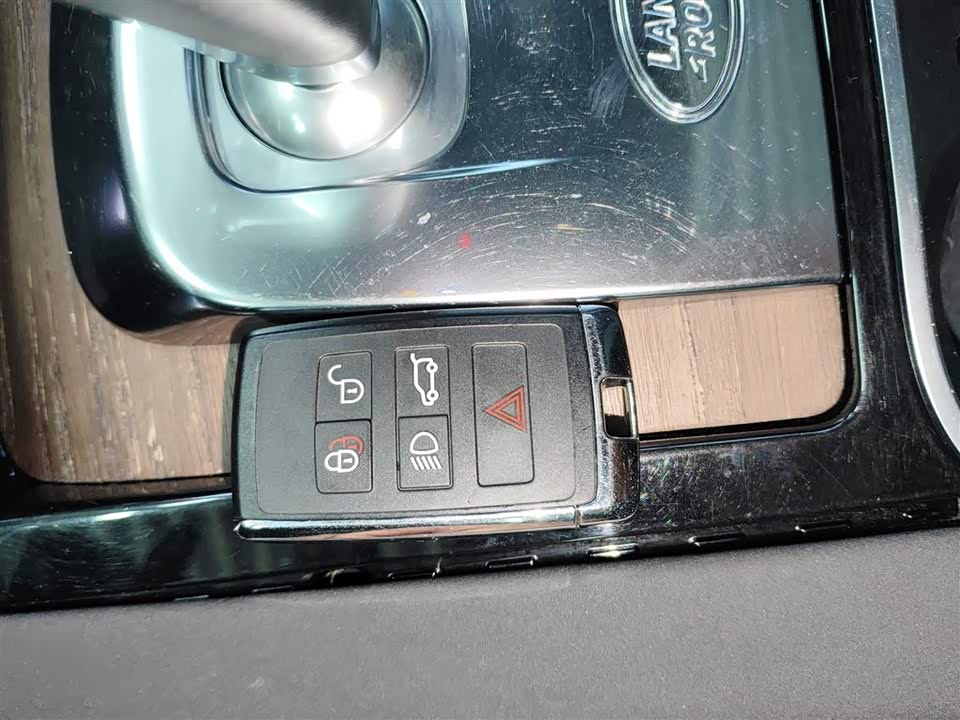 Land Rover Discover sports