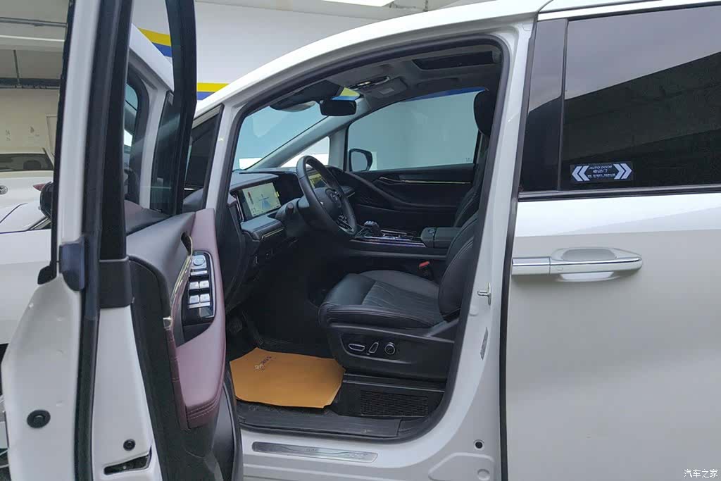 Trumpchi M8, 2023 9
