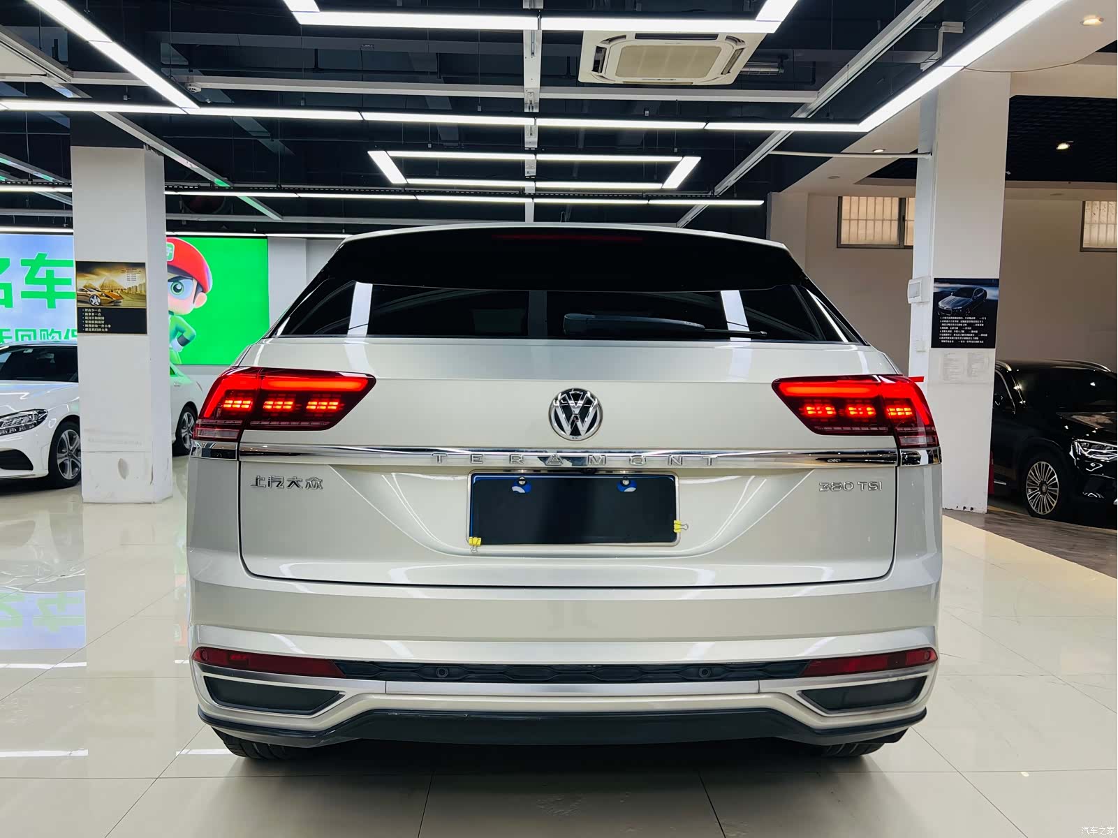Volkswagen Teramont X, 2020 17