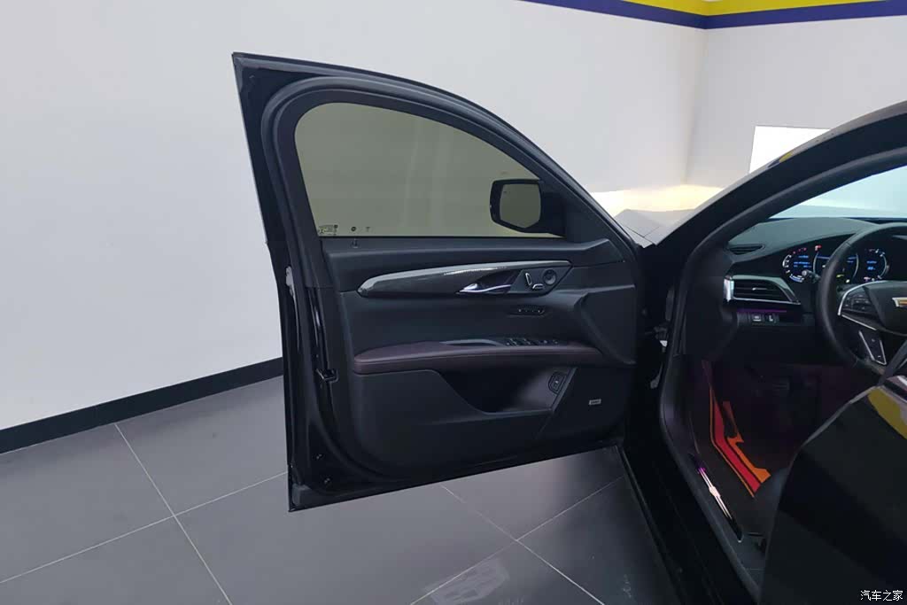 Cadillac CT6, 2023 7
