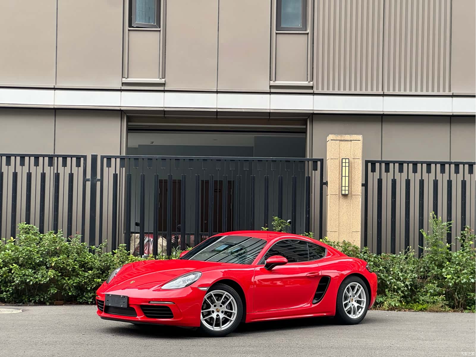 Porsche Cayman
