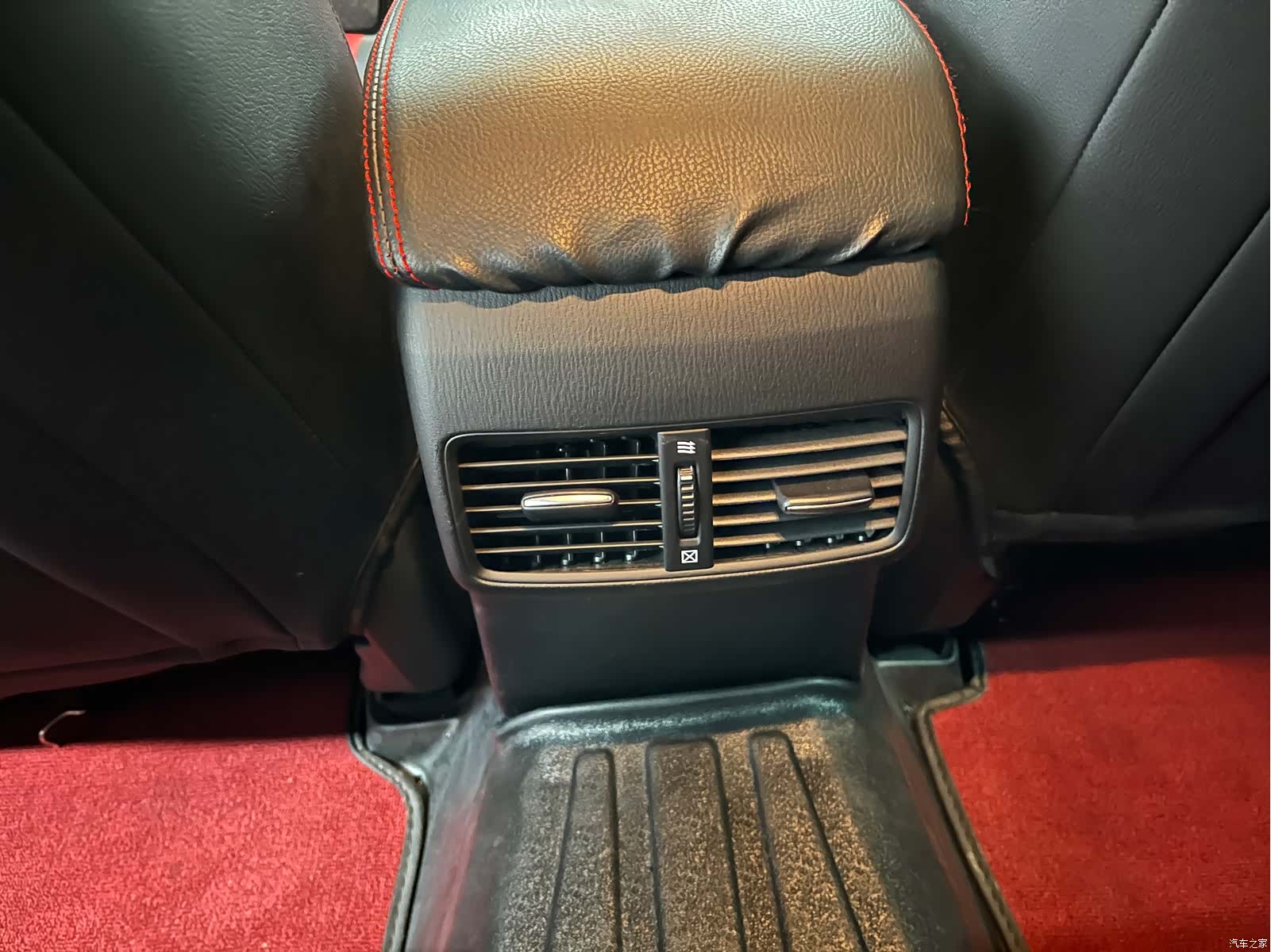 Mazda CX-4, 2023 7