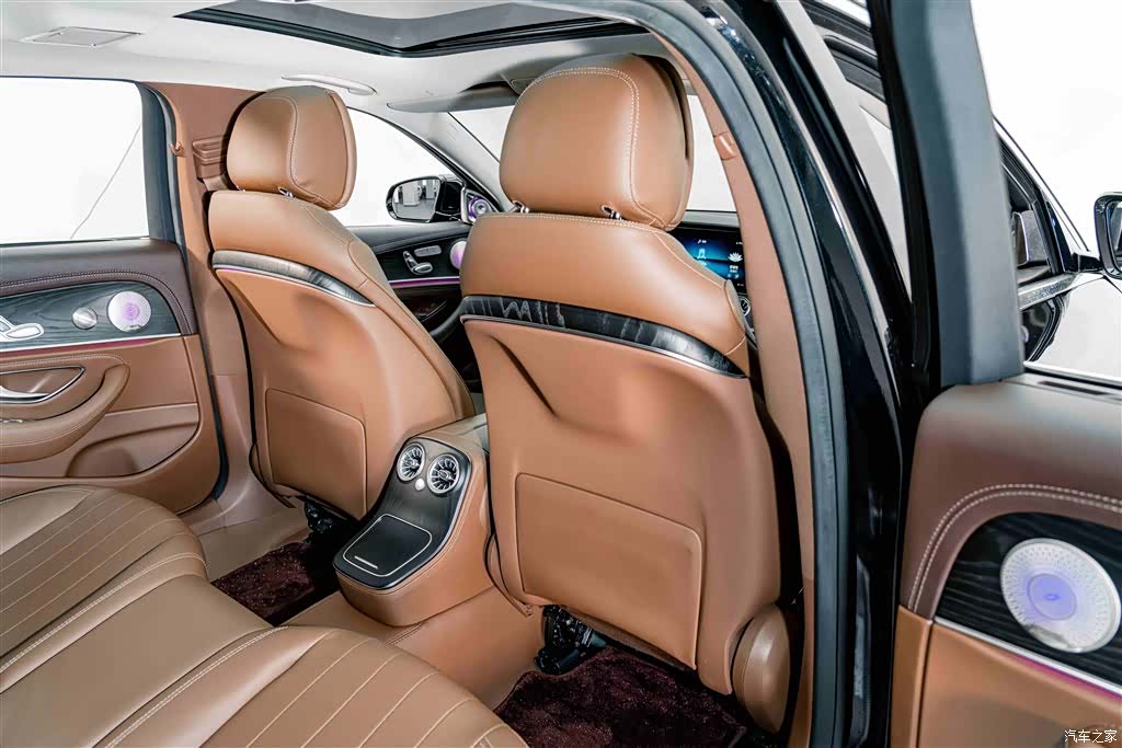 Mercedes-Benz E-Class, 2022 21