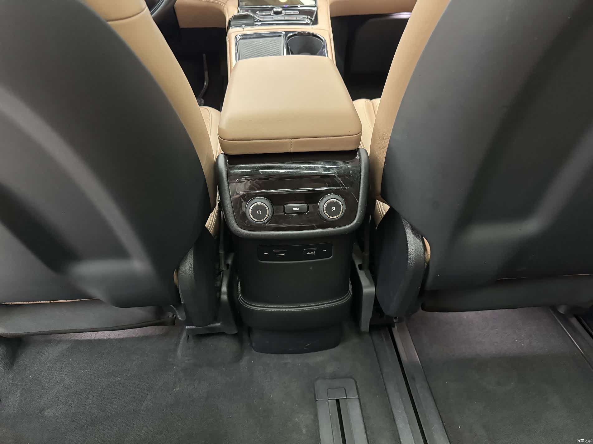 NIO ES8, 2018 9