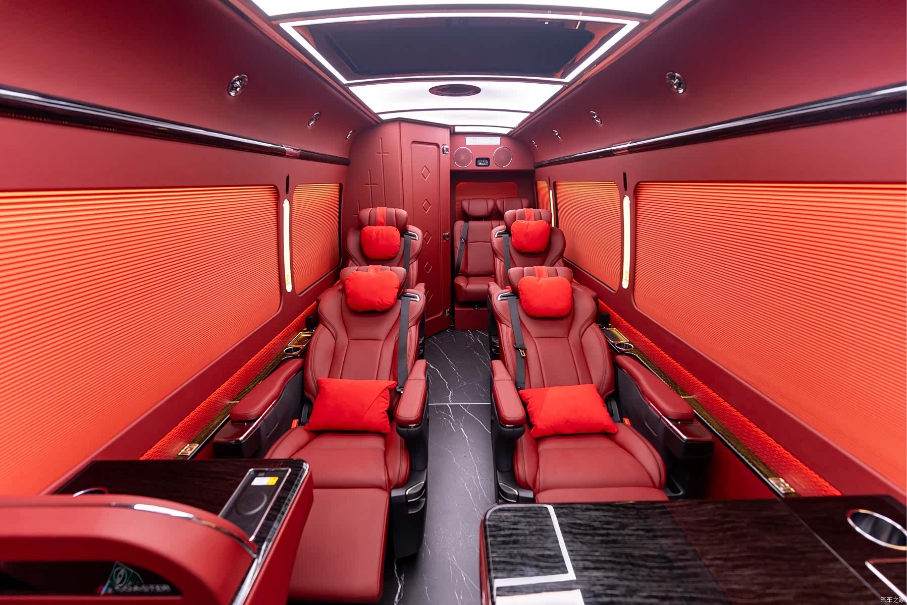 Toyota Coaster, 2025 11