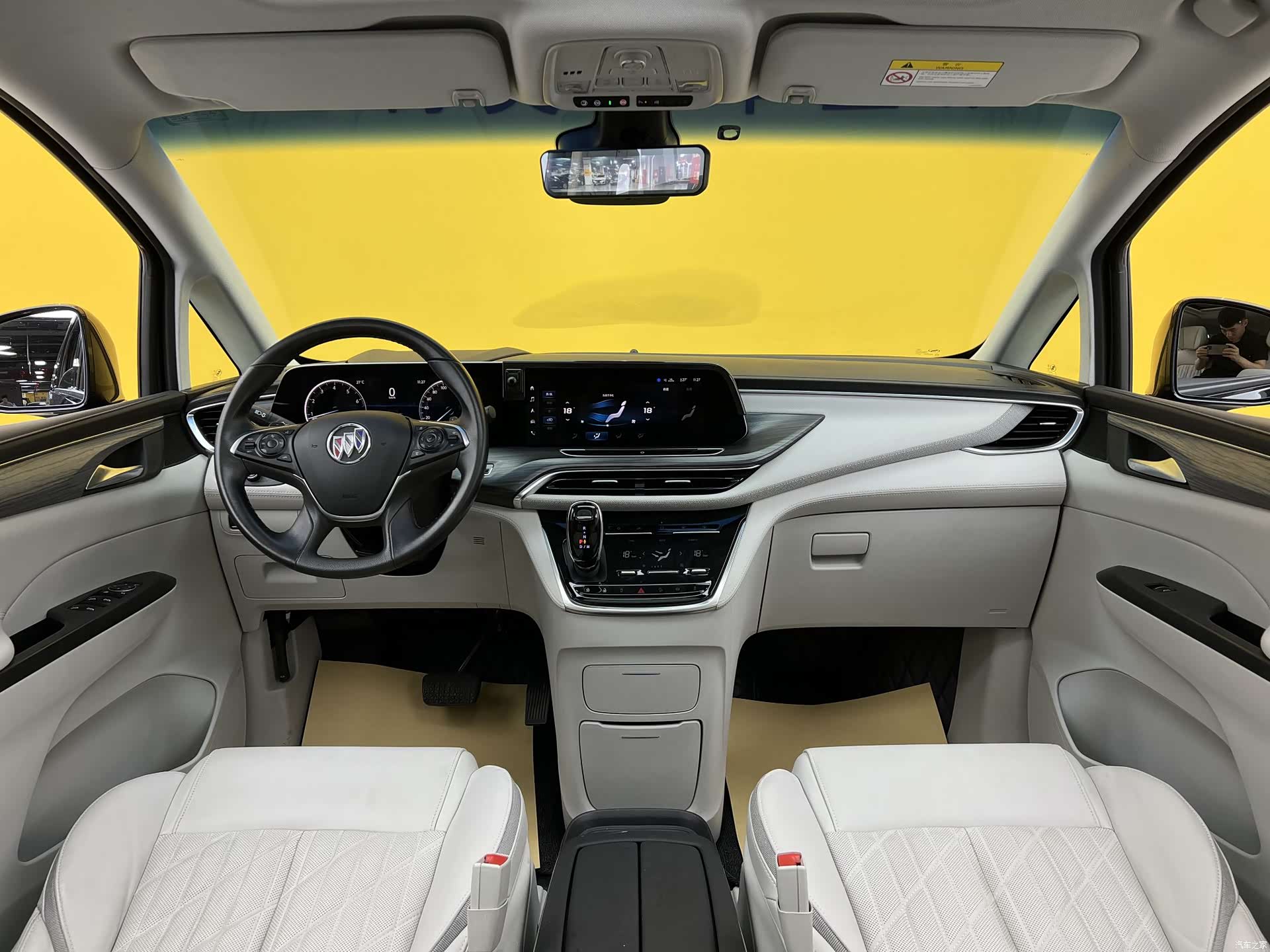 Buick GL8, 2023 13