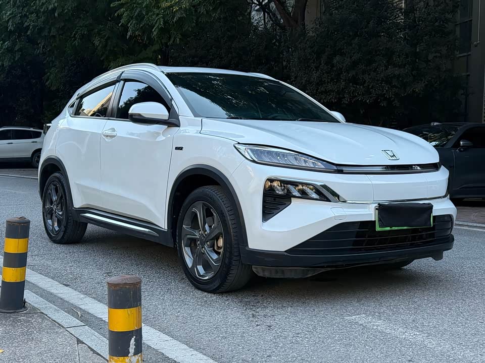 CIIMO Dongfeng Honda M-NV