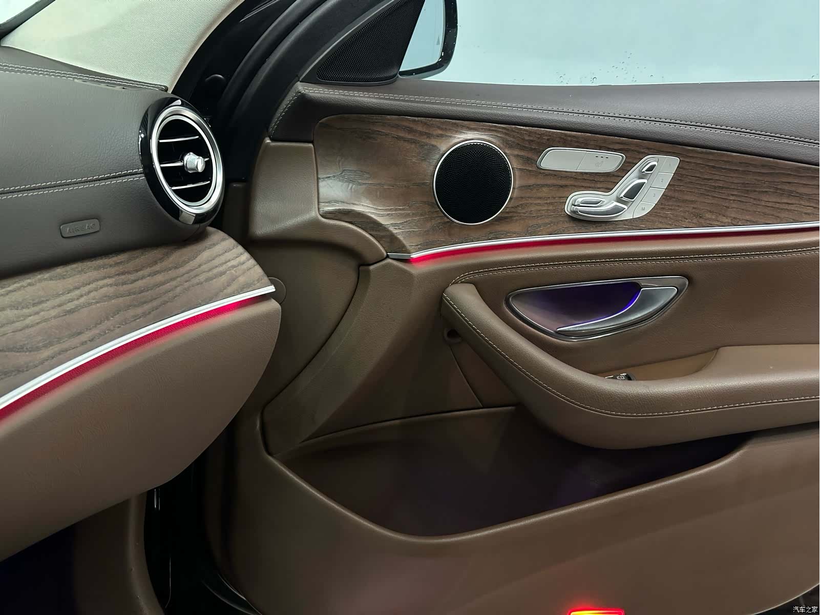 Mercedes-Benz E-Class, 2021 16