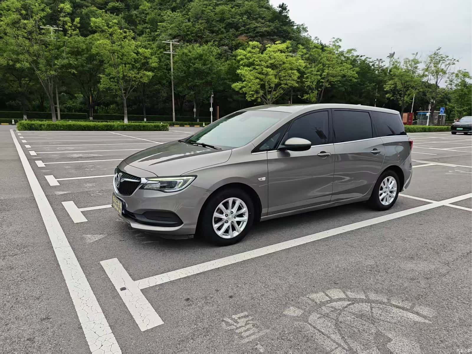 Buick GL6