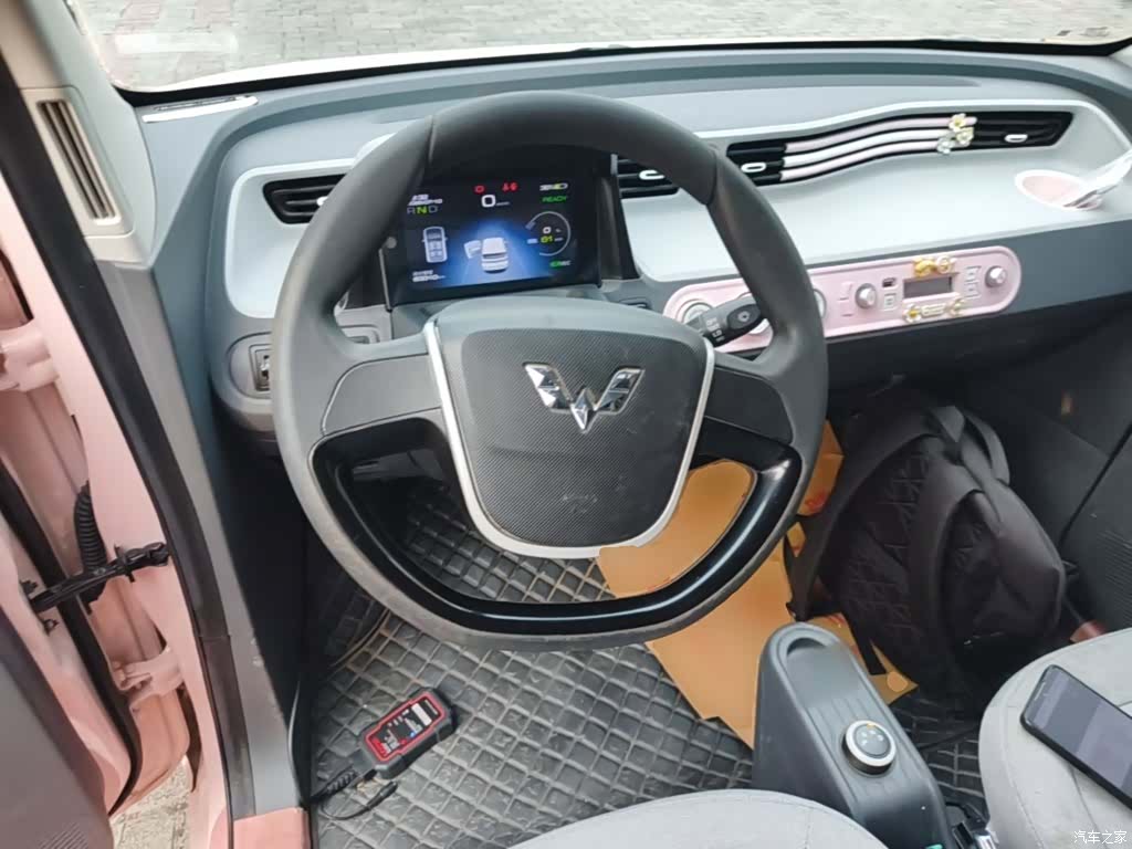 Wuling MINIEV, 2021 11