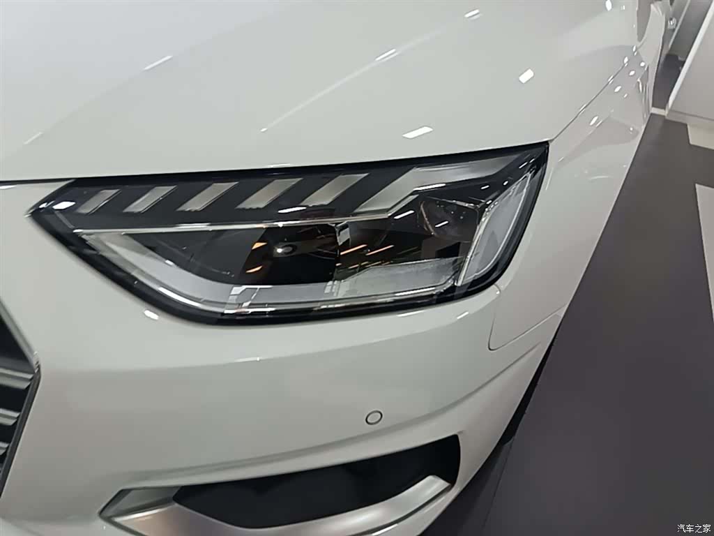 Audi A4L, 2021 24