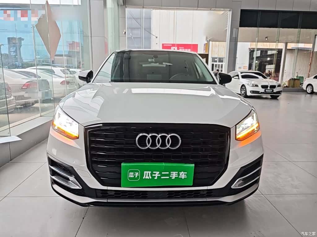 Audi Q2L, 2021 3
