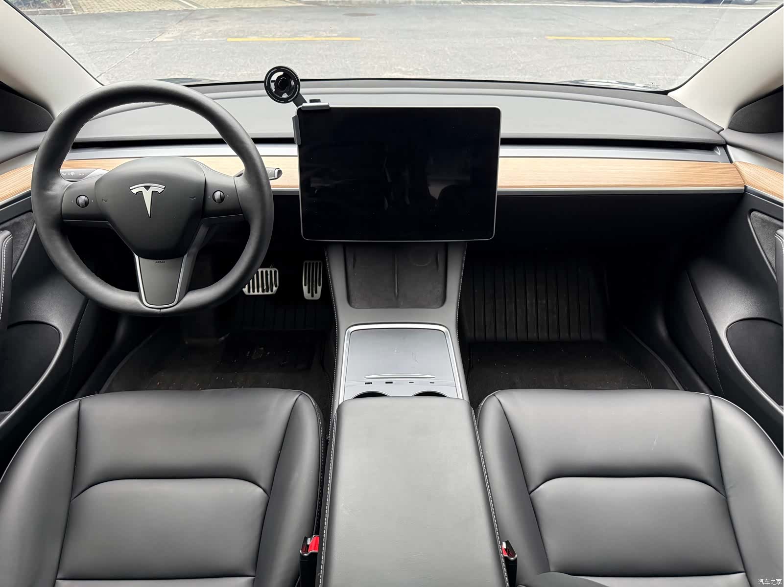 Tesla Model 3, 2023 12