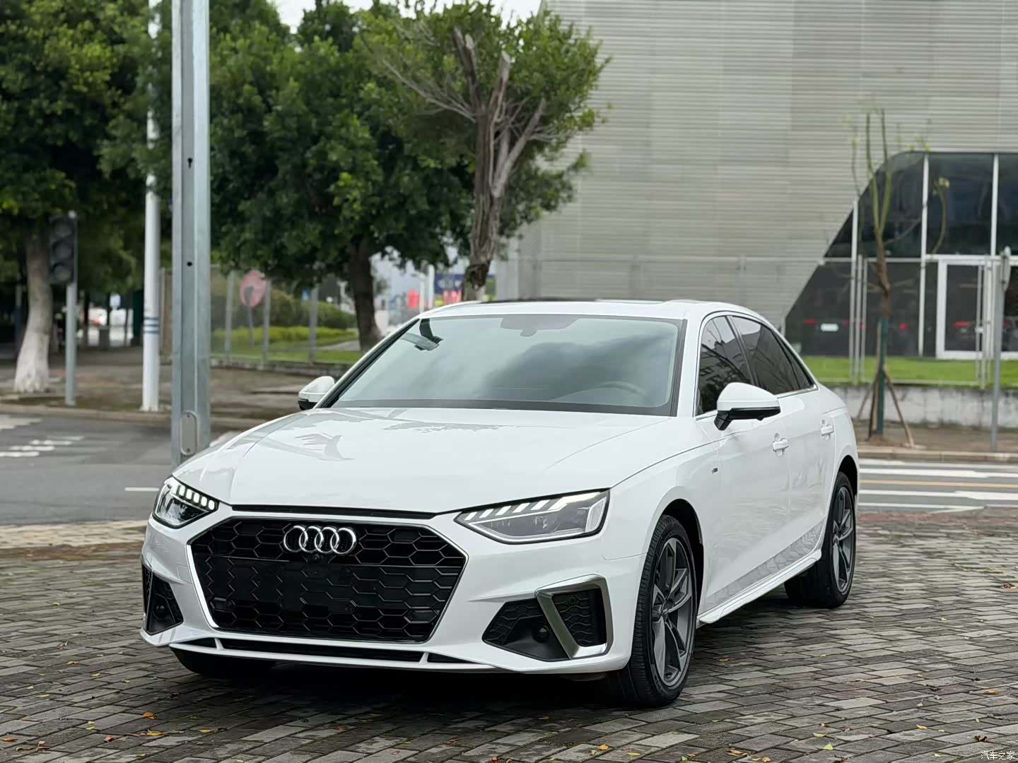 Audi A4L, 2020 1