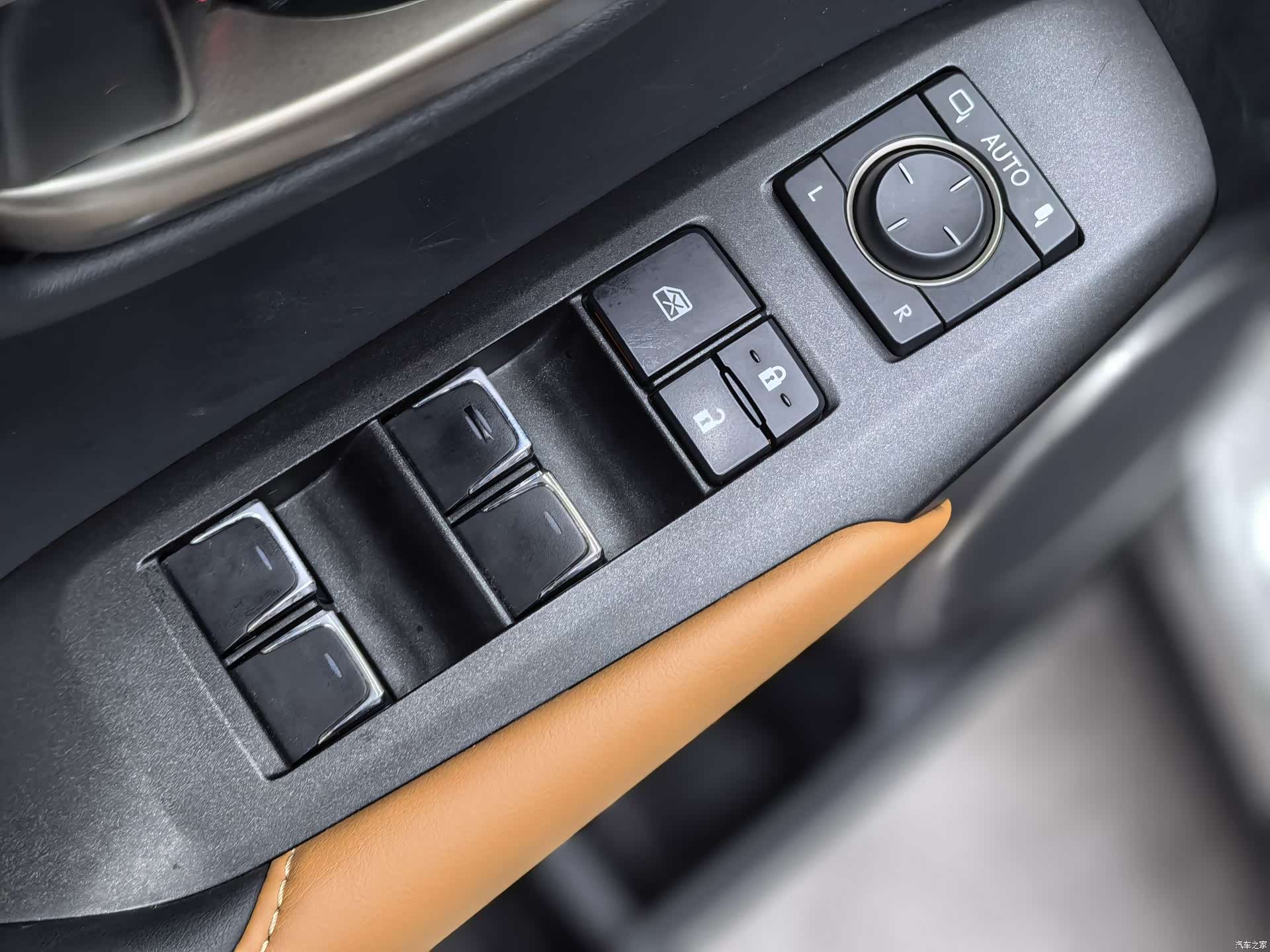 Lexus NX, 2021 22