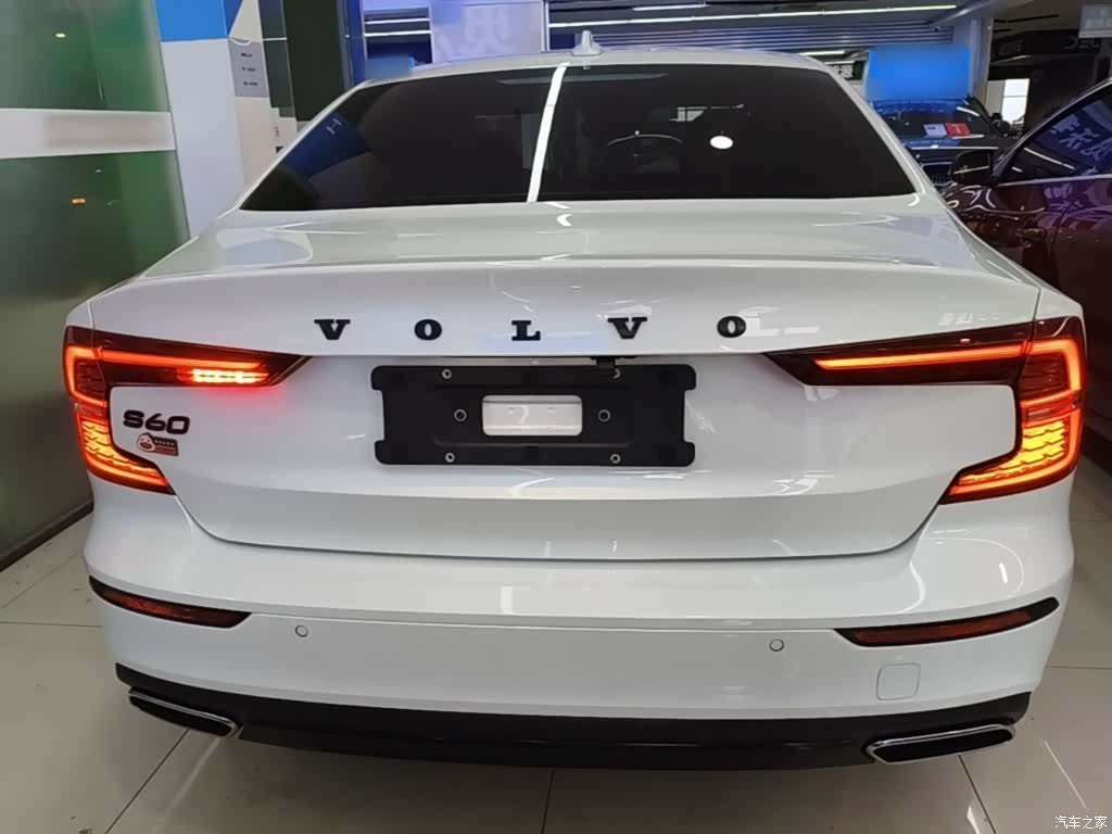 Volvo S60, 2022 6