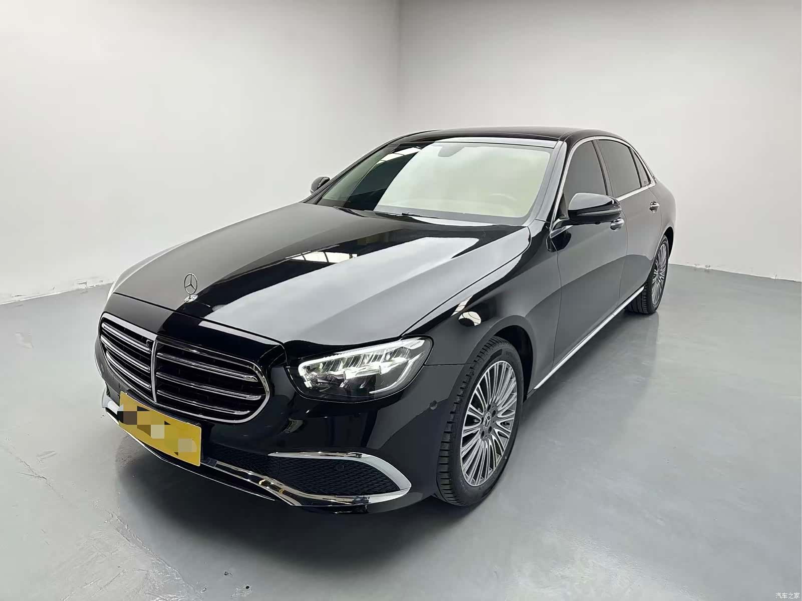 Mercedes-Benz E-Class, 2022 1