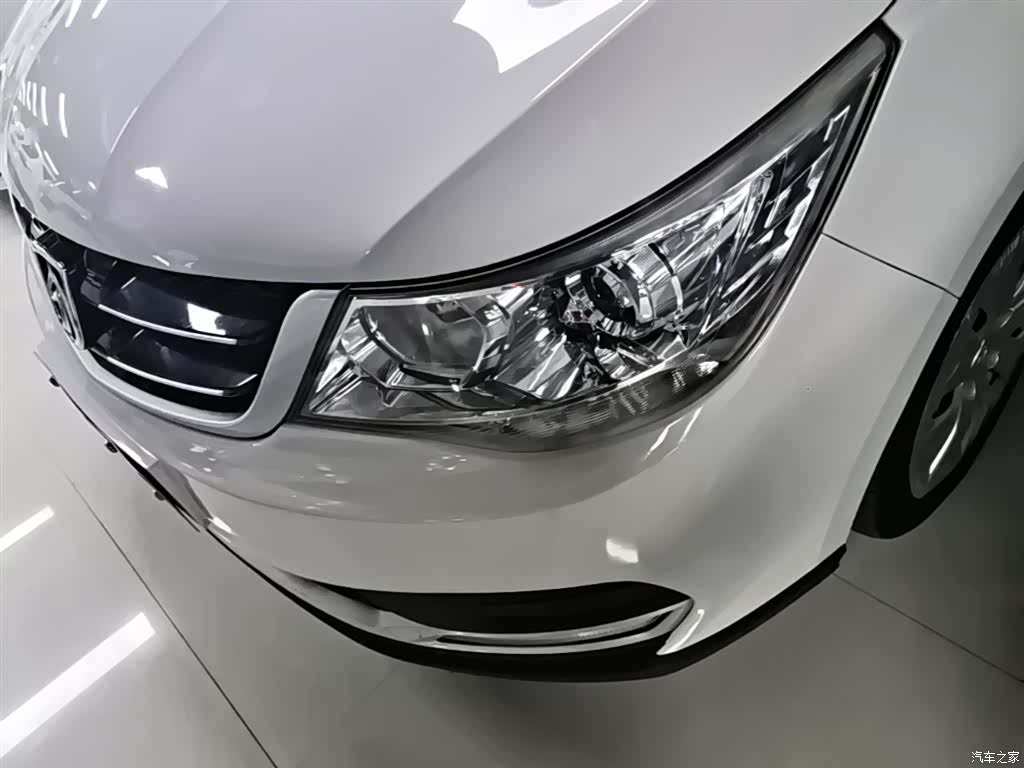 Wuling 730, 2017 24