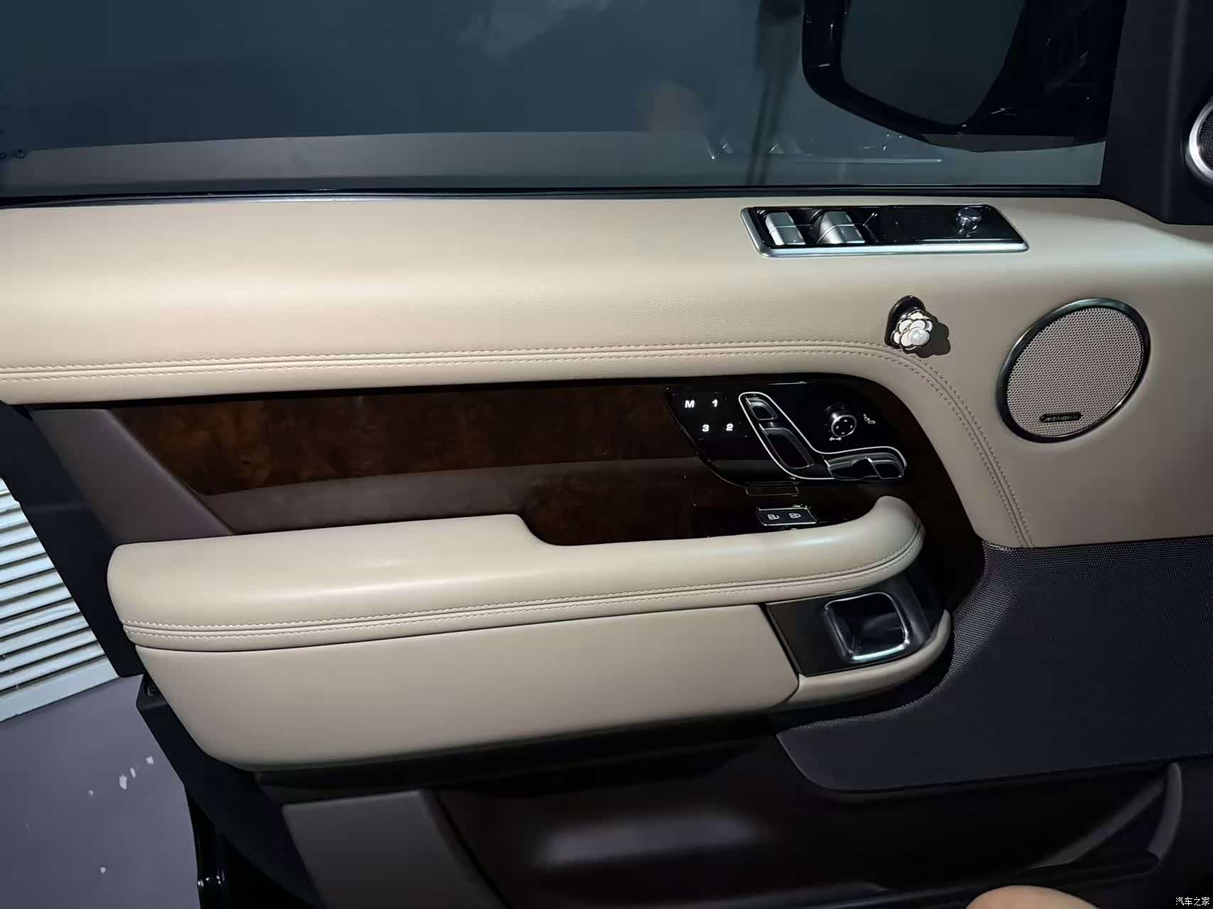Land Rover Range Rover, 2022 все фото