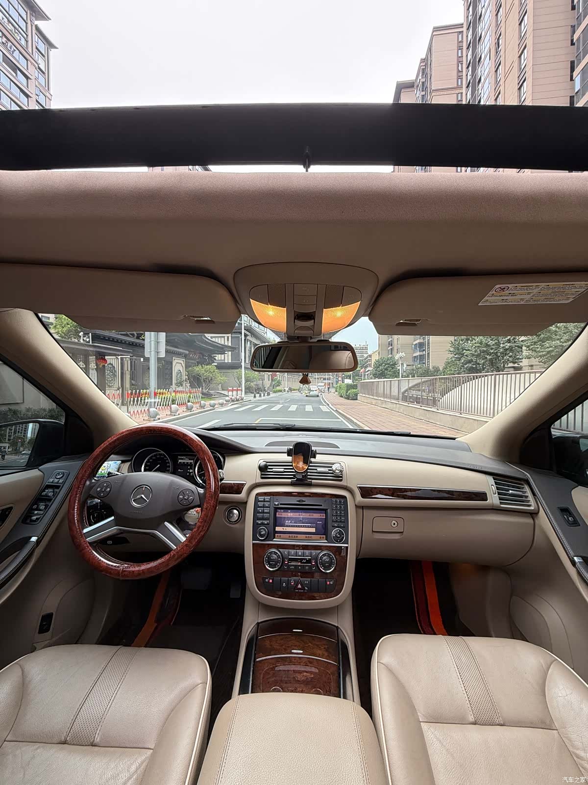 Mercedes-Benz R-Class, 2012 10