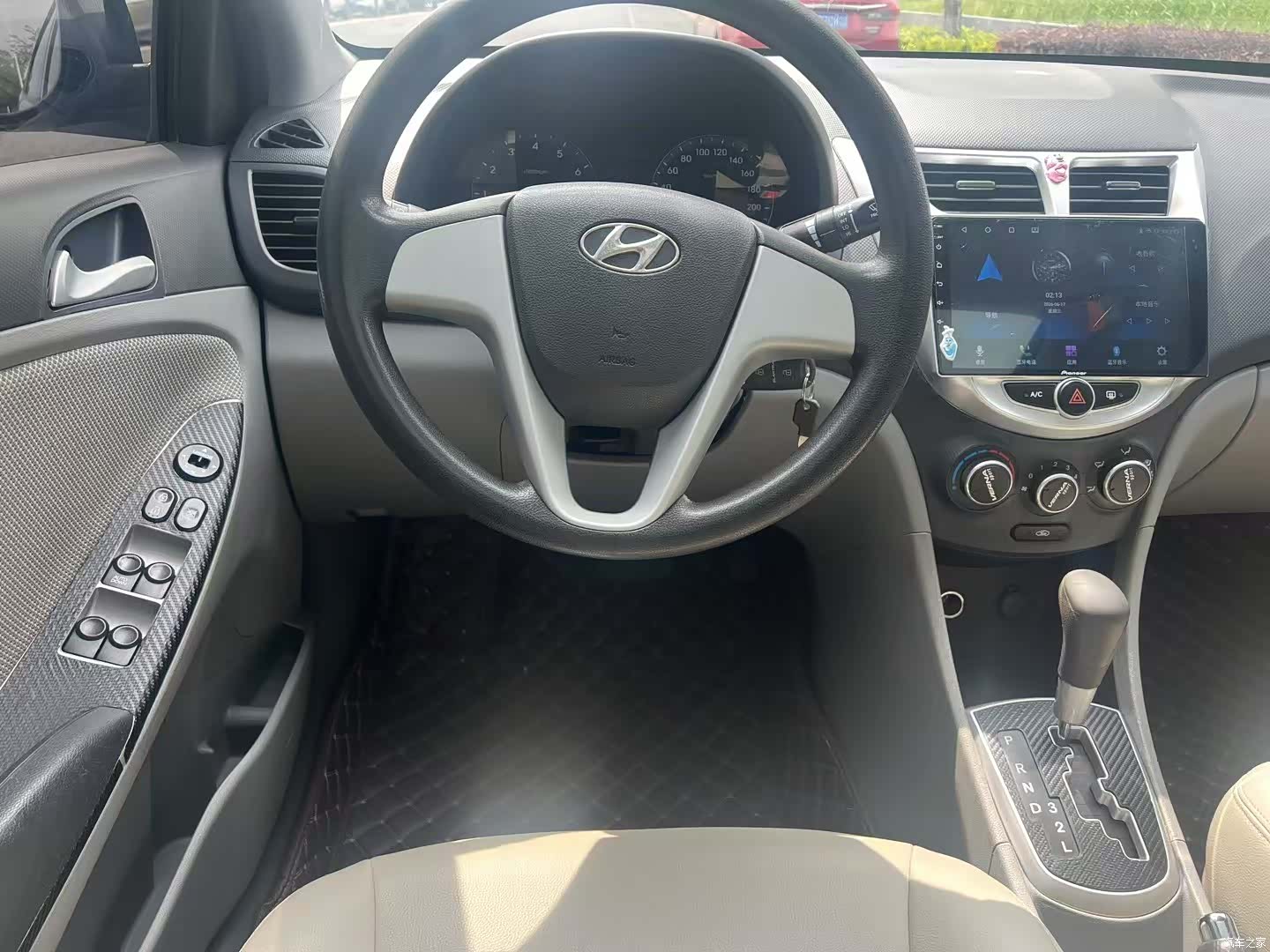 Hyundai GLS, 2010 7