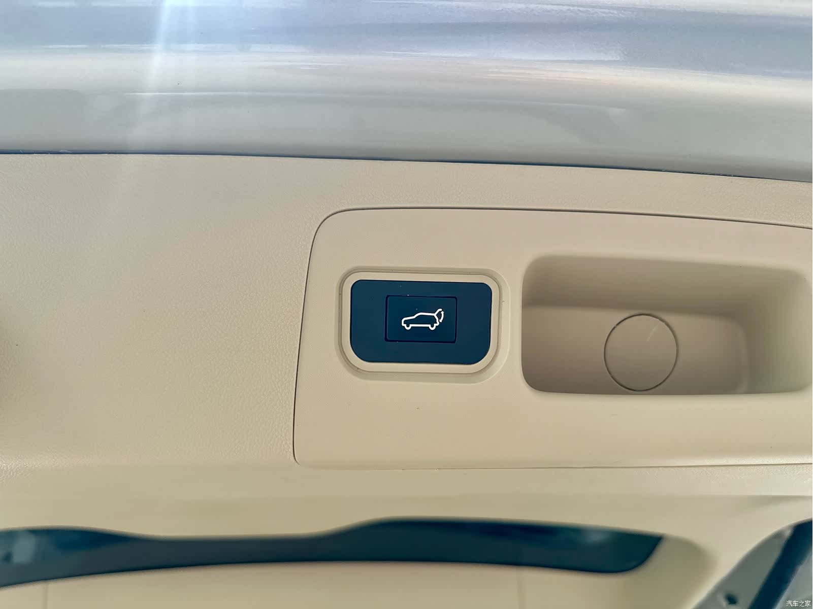 Buick GL8, 2022 11
